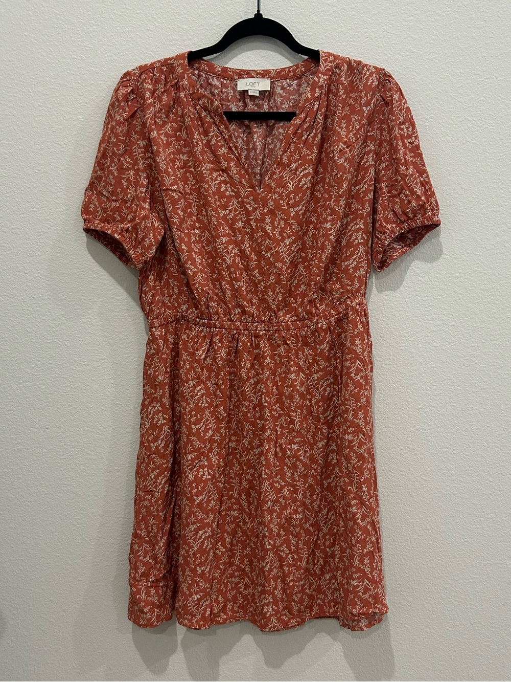 LOFT outlet Floral V-Neck Puff Sleeve Mini Dress size medium